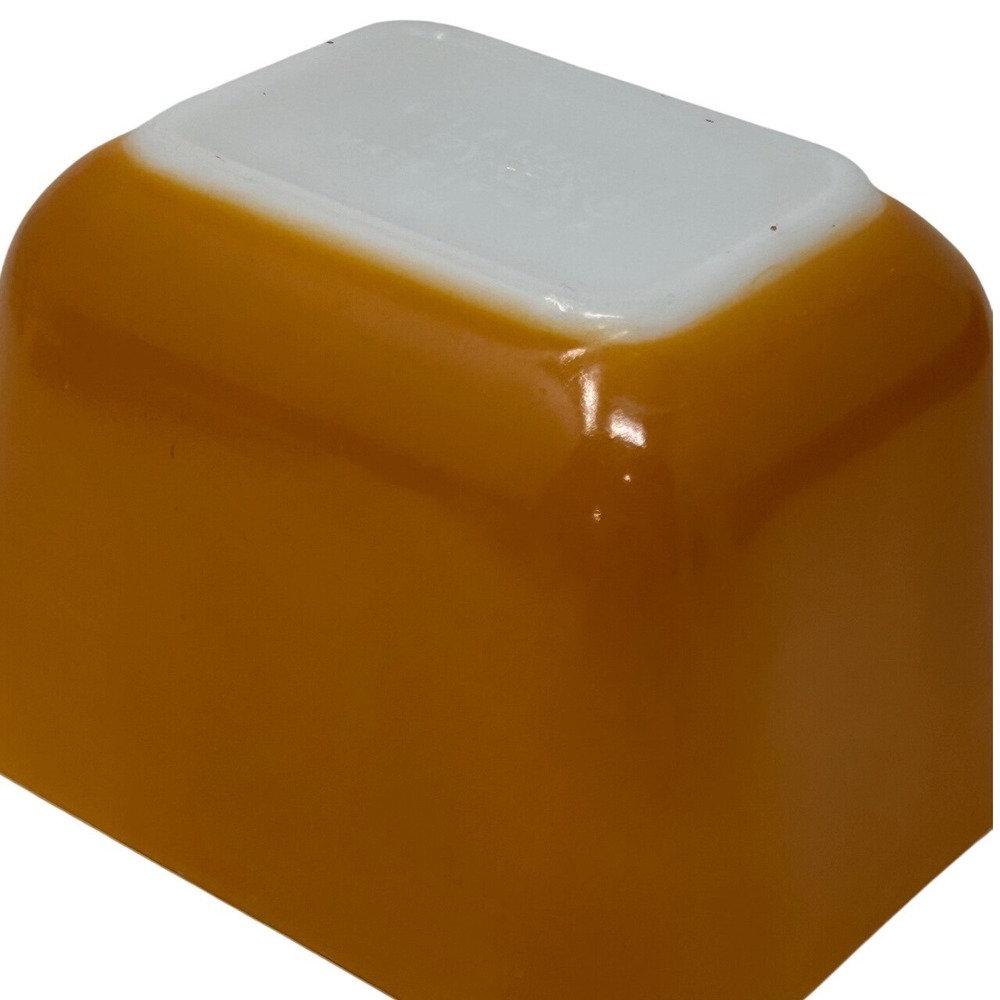 Vintage Pyrex 501 Butterscotch Refrigerator Dish with Lid 1.5 Cup Made in USA - Picture 7 of 8